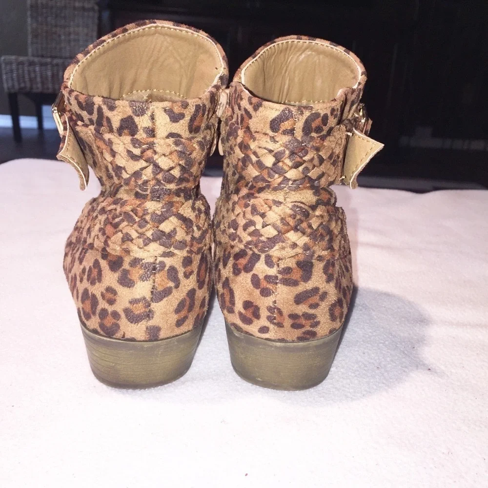 Weeboo ankle braided strap leopard bootie